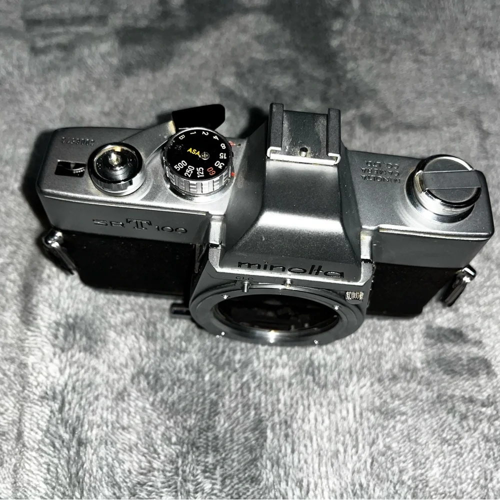 Vintage Silver Minolta SRT100 35mm SLR Camera Body Used Good For Parts